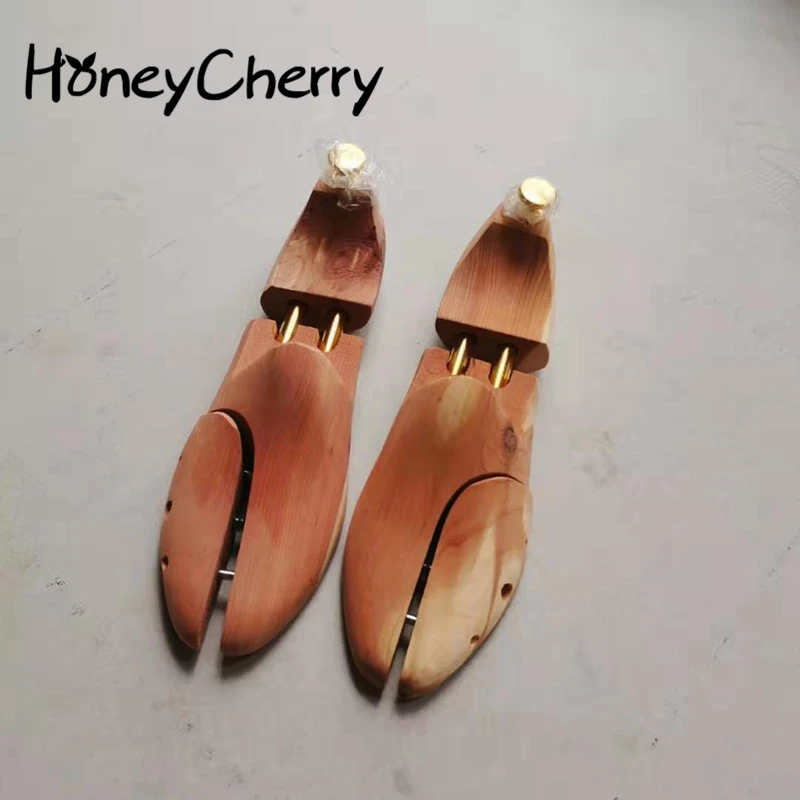 Cinta de sapato de madeira de  - Shoe Tree Cedar avaliação e preço
