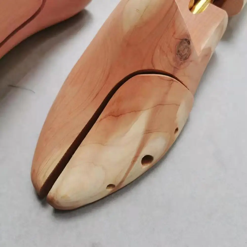 Cinta de sapato de madeira de  - Shoe Tree Cedar avaliação e preço